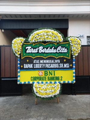 Papan Bunga Duka di Kramatwatu